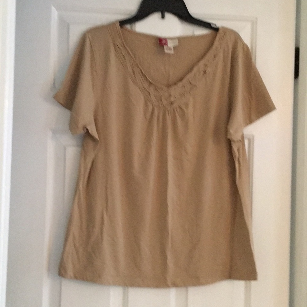 Short sleeve shirt